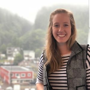 Meet your Posher, Joni